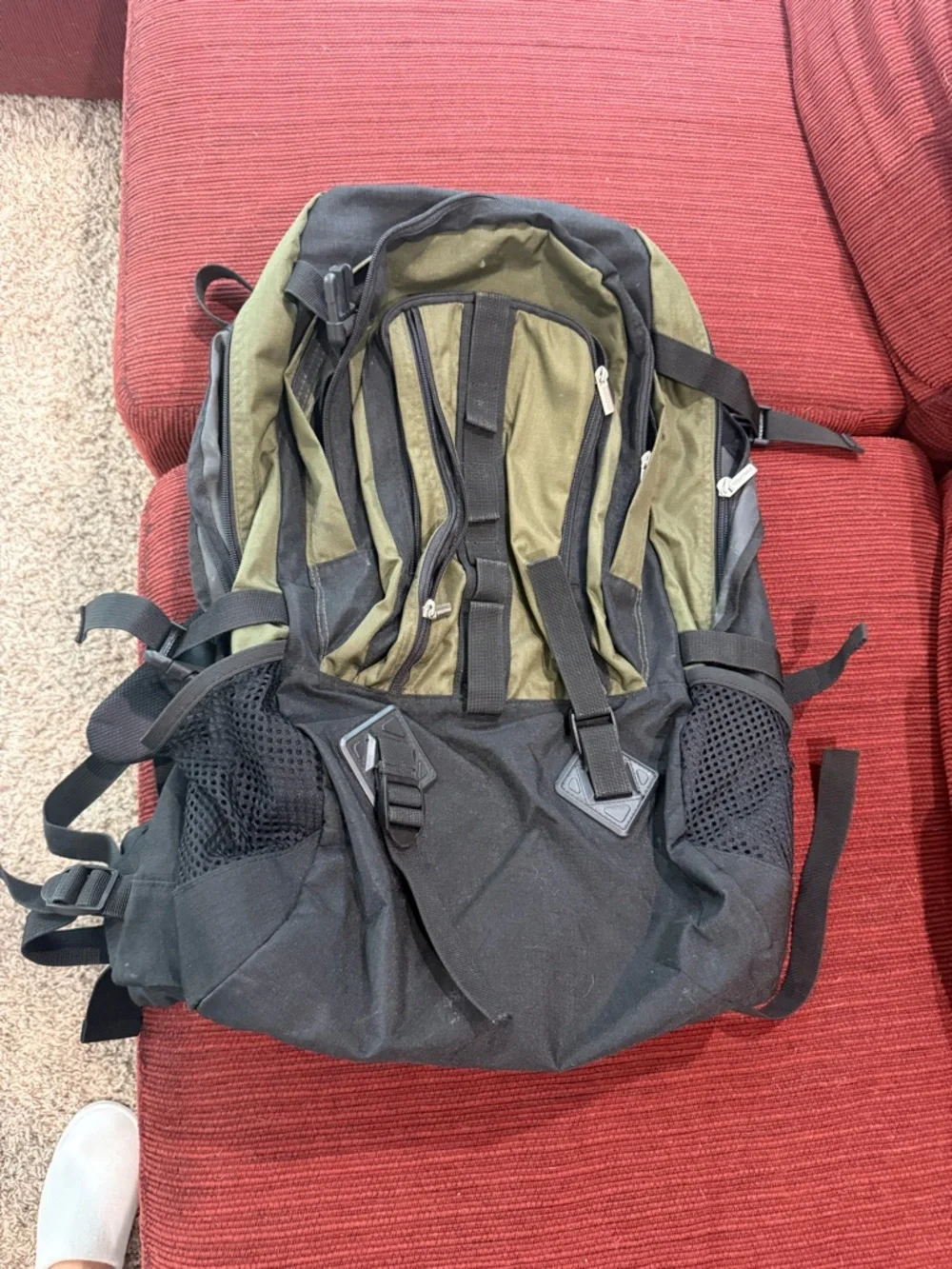 Men's Olive & Black Utility Backpack - Durable hiking